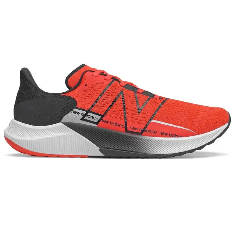 New Balance FuelCell Propel v2: as aparências enganam - Record Running -  Jornal Record