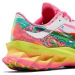 asics-Novablast-fem-hot-pink-2