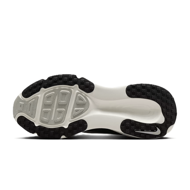 NIKE-VOMERO-18-2.png