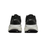 NIKE-VOMERO-18-4.png