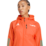 JZ5567-5-APPAREL-On-Model-Detail-View-1-white.png