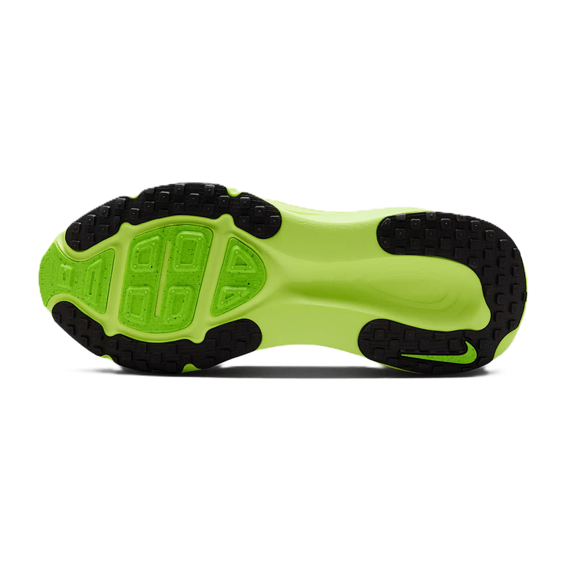 NIKE-VOMERO-18-1.png