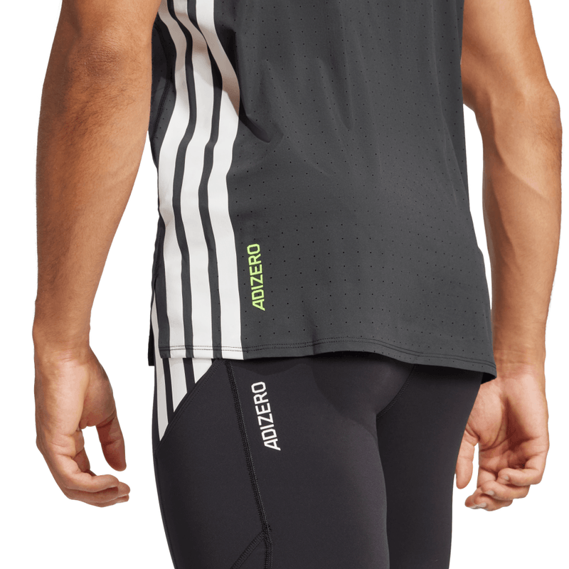 JF3473_7_APPAREL_On-Model_Detail-View-2_white.png