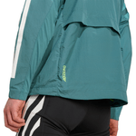 HZ3691-6-APPAREL-On-Model-Detail-View-2-white.png