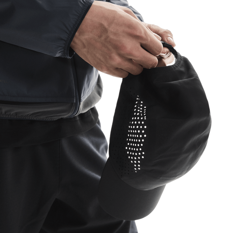 Create-Small-PNG-2-UF10330553-lightweight-cap-fw25-black-u-4x5-tr-g5.png