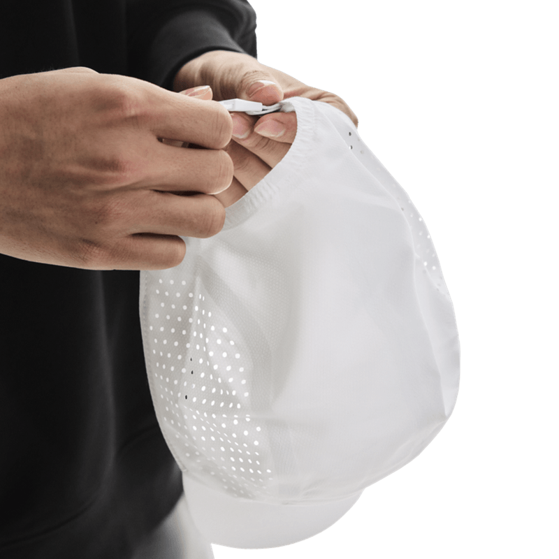 Create-Small-PNG-2-UF10330069-lightweight-cap-fw25-white-u-4x5-tr-g5.png