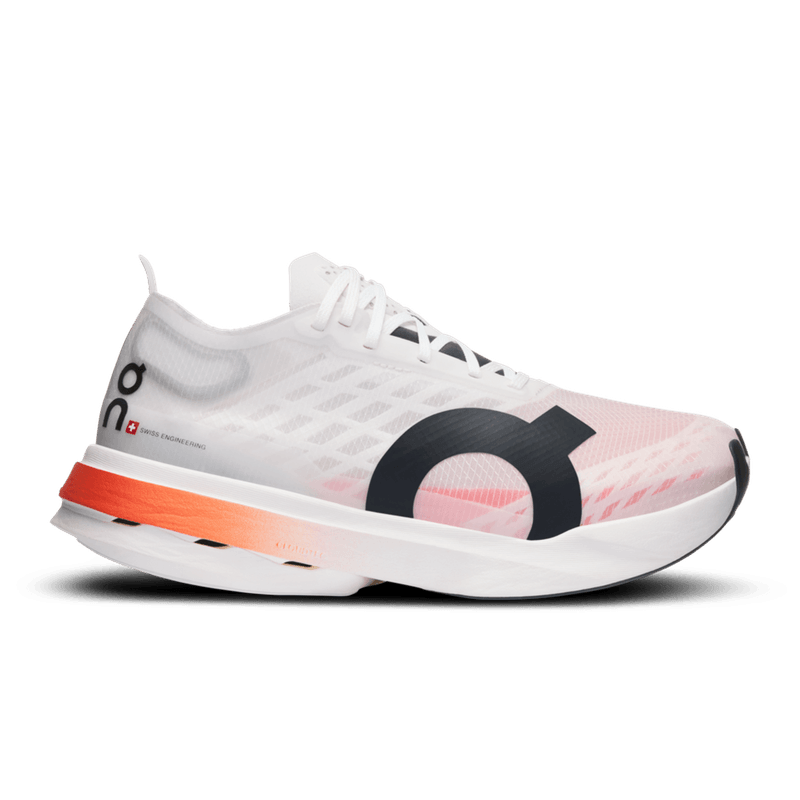 Small-PNG-3WE30470462-cloudboom_strike-fw24-white_black-w-d.png